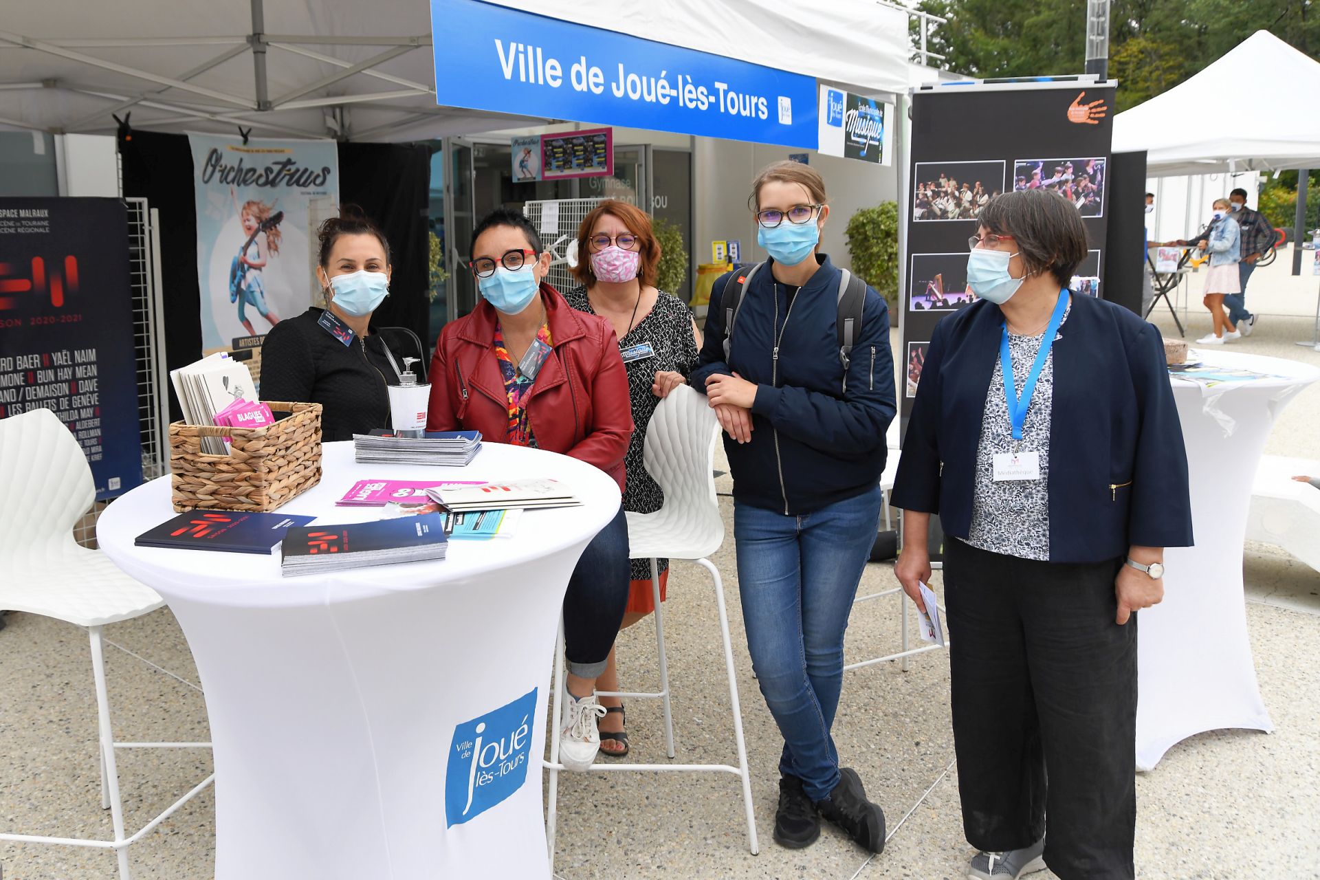 Centre De Vaccination Marcel Cerdan Joue Les Tours